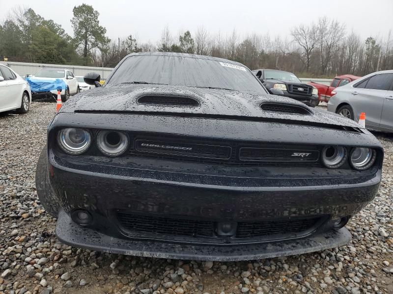 2016 Dodge Challenger srt 392