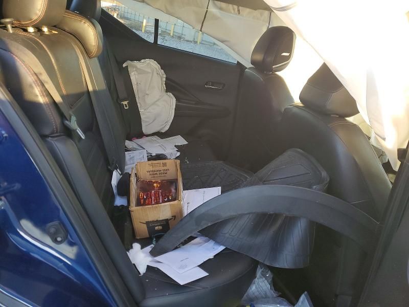 2020 Nissan Kicks sr