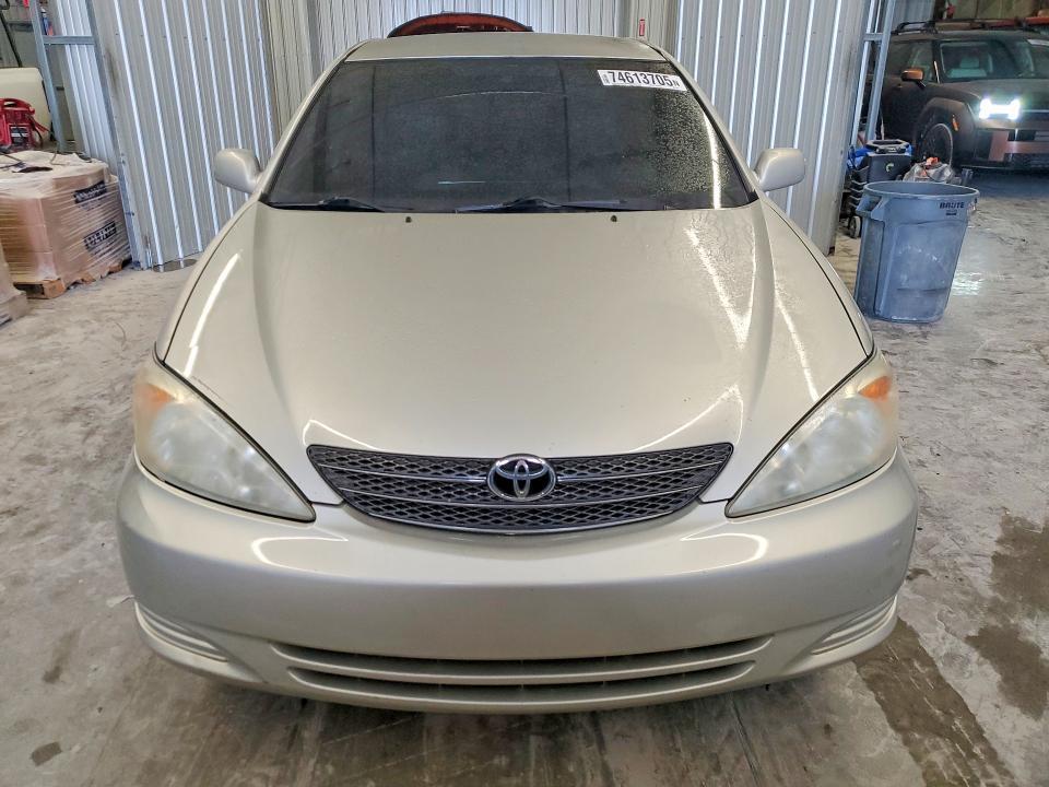 2002 Toyota Camry le