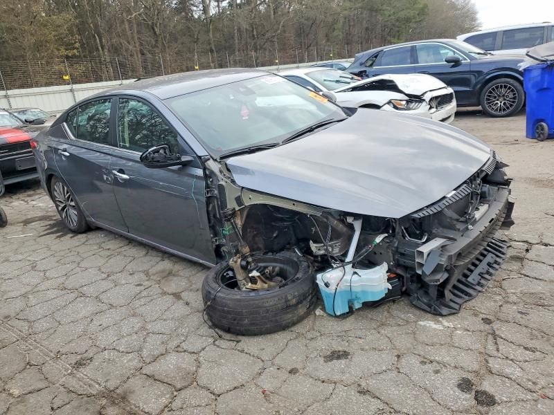 2024 Nissan Altima sv