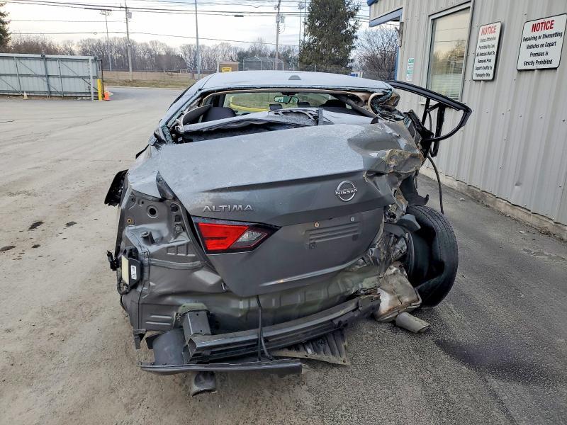 2023 Nissan Altima sv