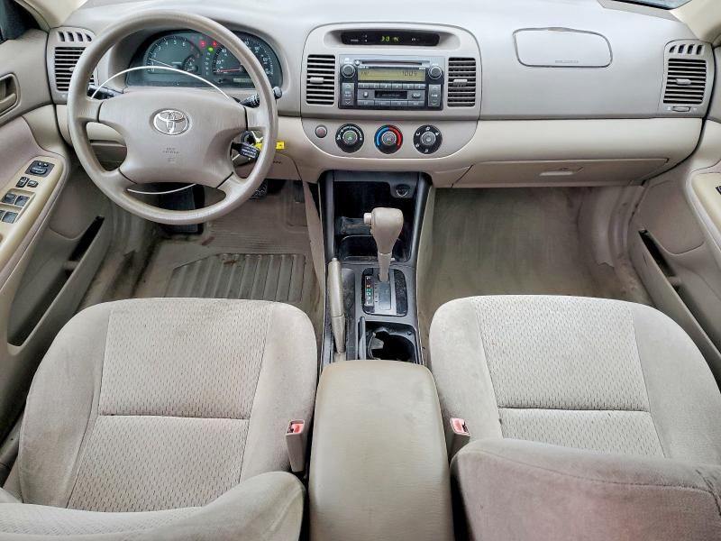 2003 Toyota Camry le