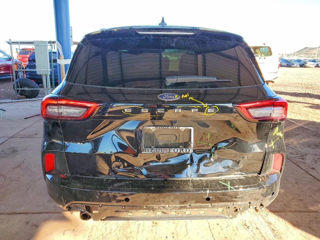 2023 Ford Escape st Line