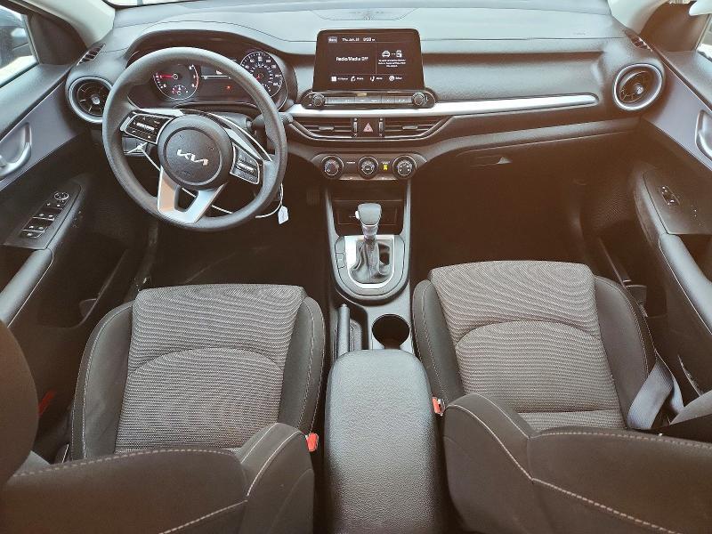 2024 KIA Forte lx
