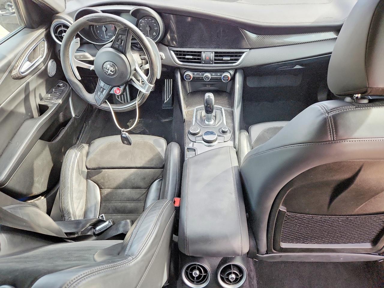 2017 Alfa Romeo Giulia Quadrifoglio