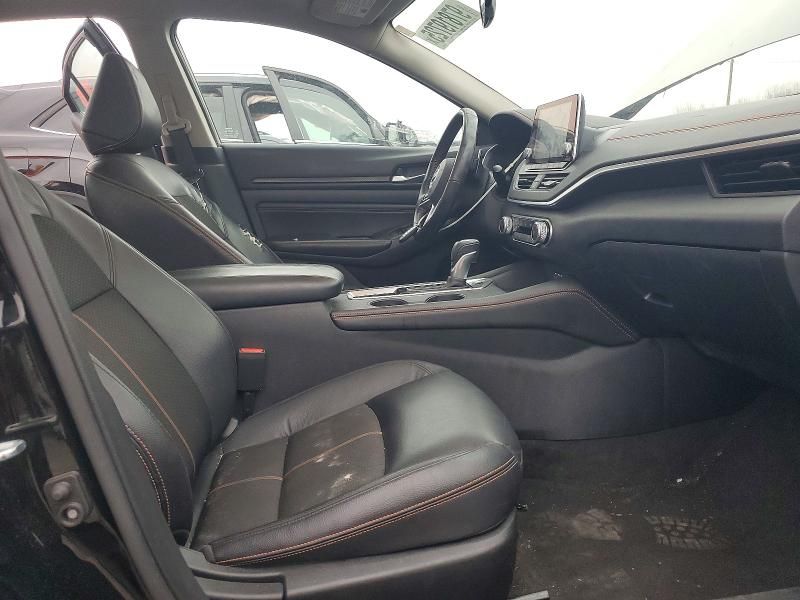 2022 Nissan Altima sr