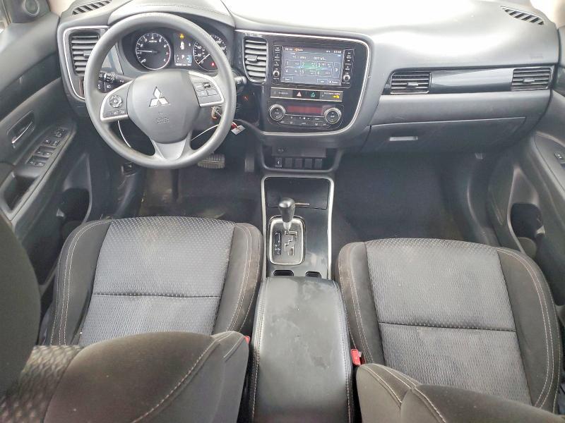 2019 Mitsubishi Outlander es