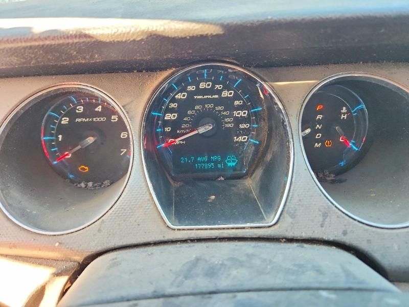 2010 Ford Taurus sel