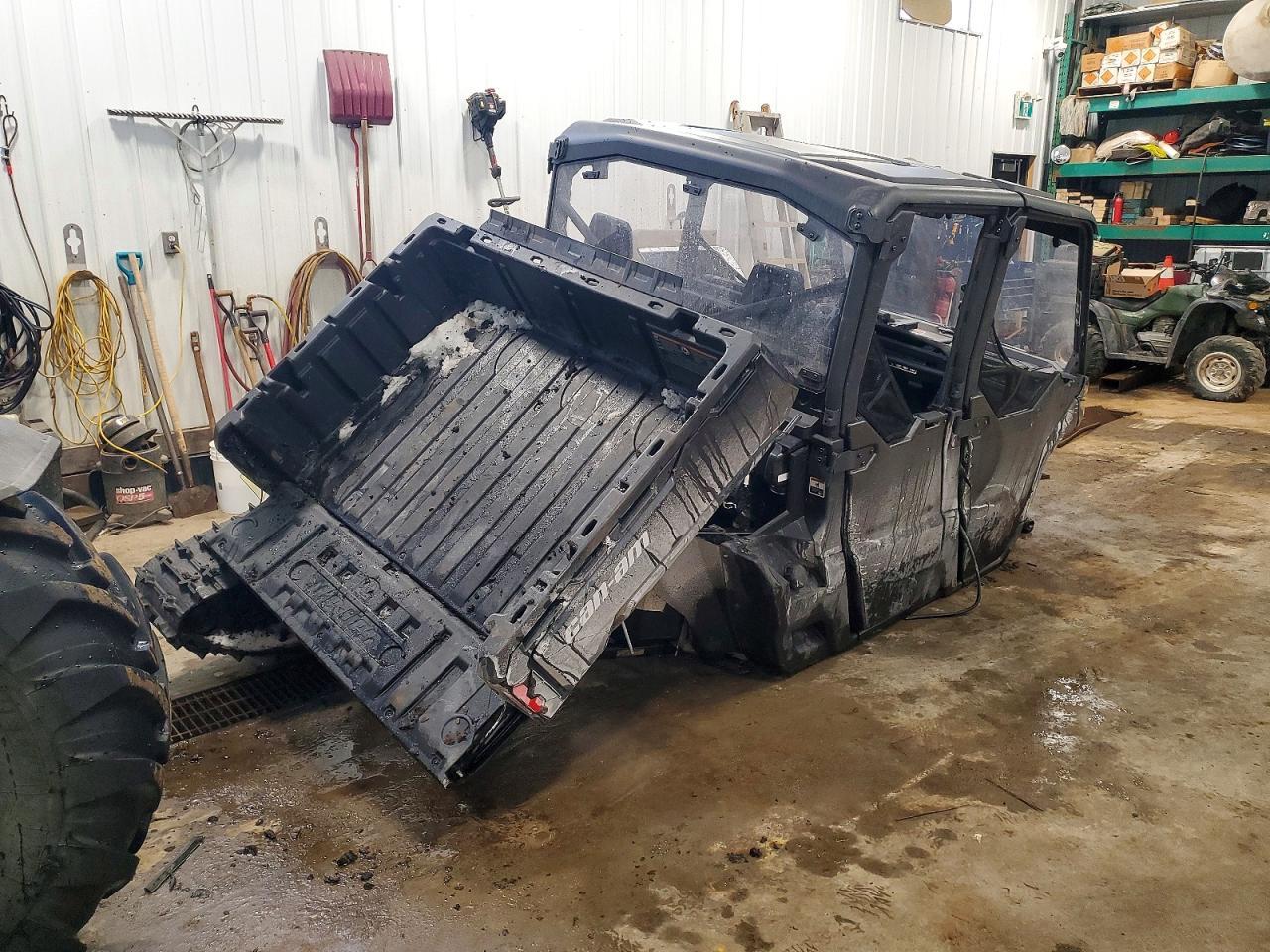 2025 Can-Am Defender