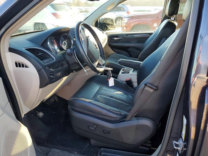 2014 Chrysler Town & Country Touring