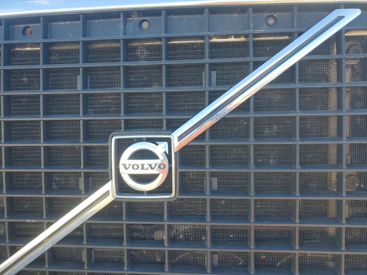 2016 Volvo VNL Semi Truck