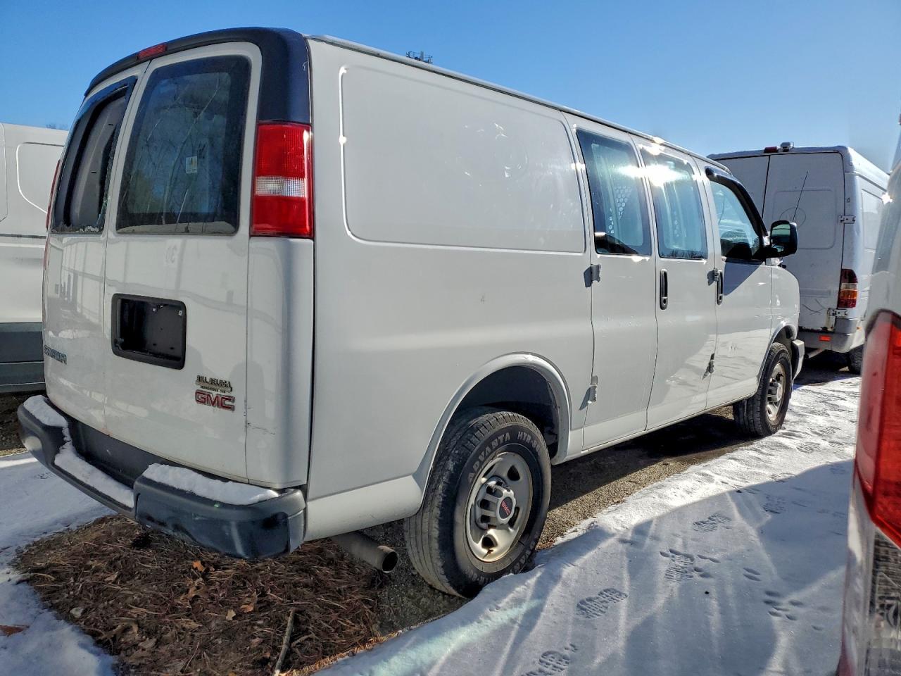 2018 GMC Savana G3500