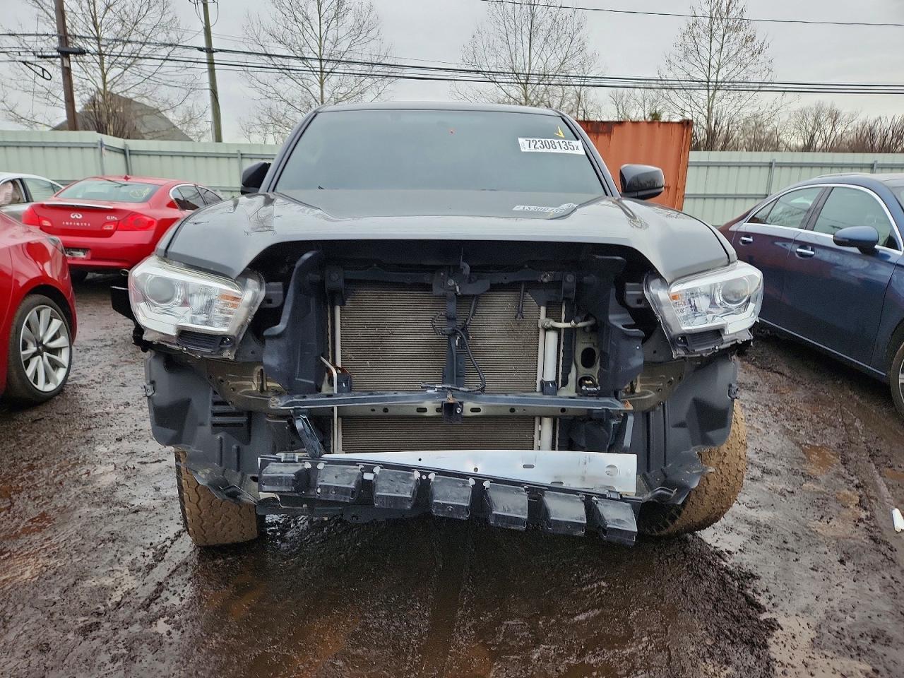 2016 Toyota Tacoma SR
