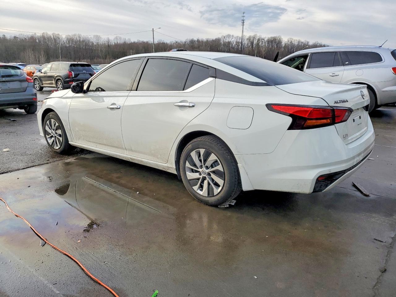 2023 Niss Altima