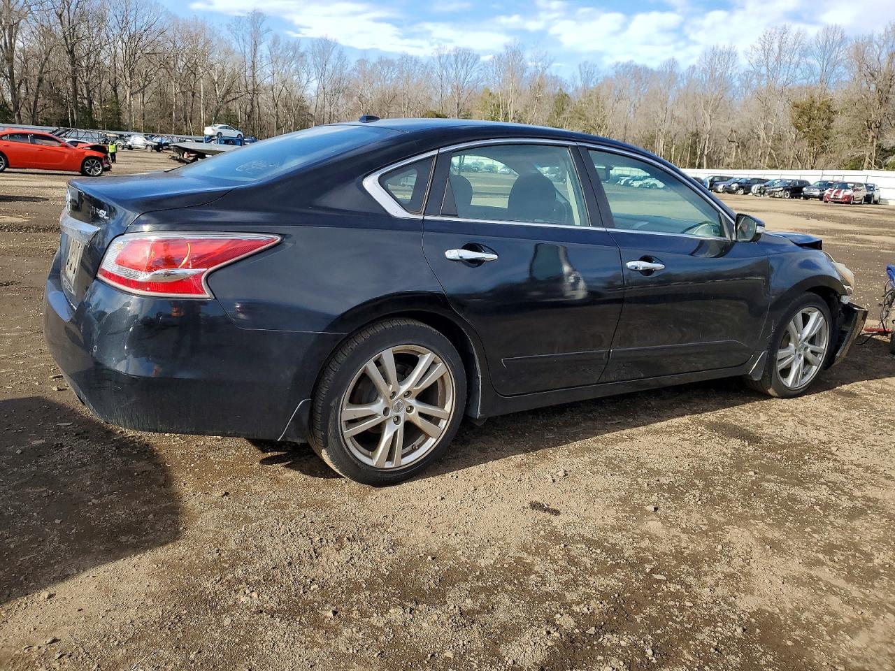 2015 Niss Altima 3.5s