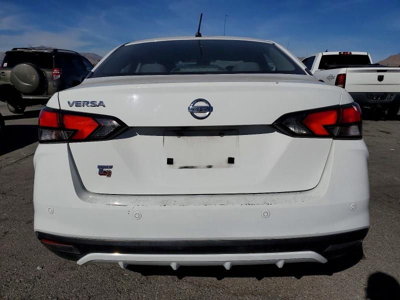 2020 Nissan Versa s