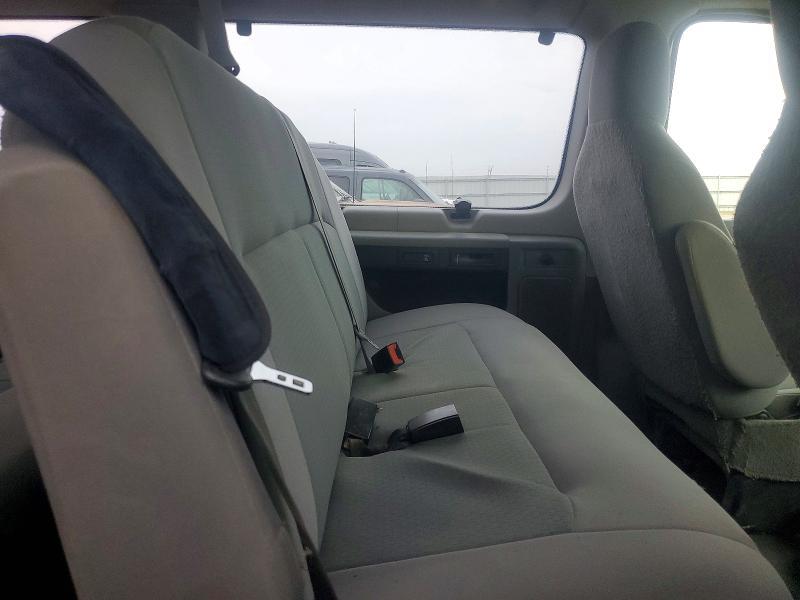 2009 Ford Econoline E350 Super Duty Wagon