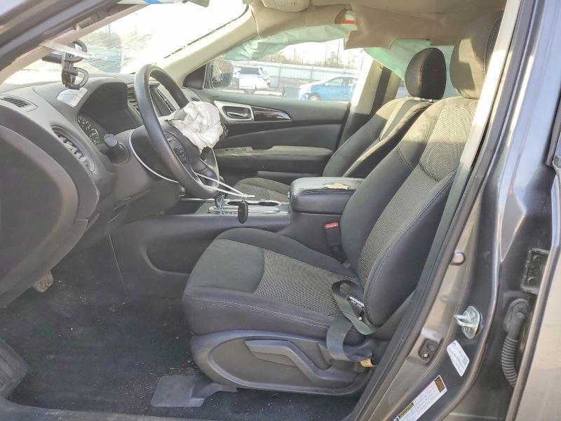 2019 Nissan Pathfinder s