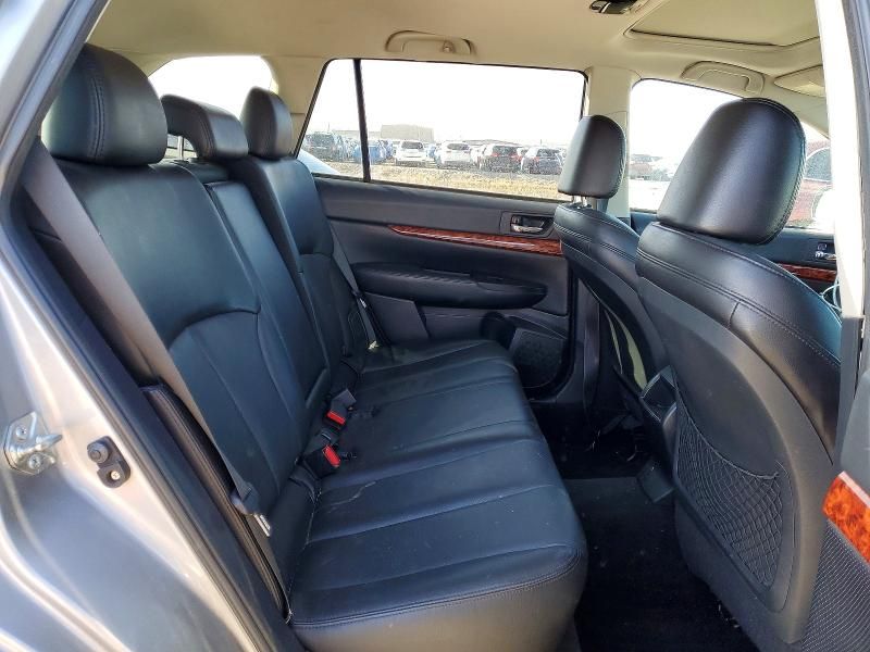 2010 Subaru Outback 2.5i Limited