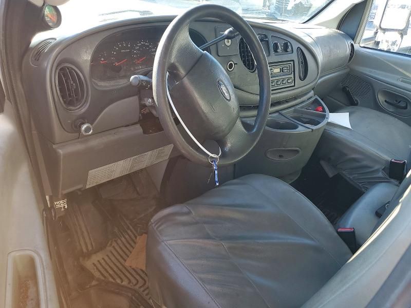 2008 Ford E450 Delivery Truck