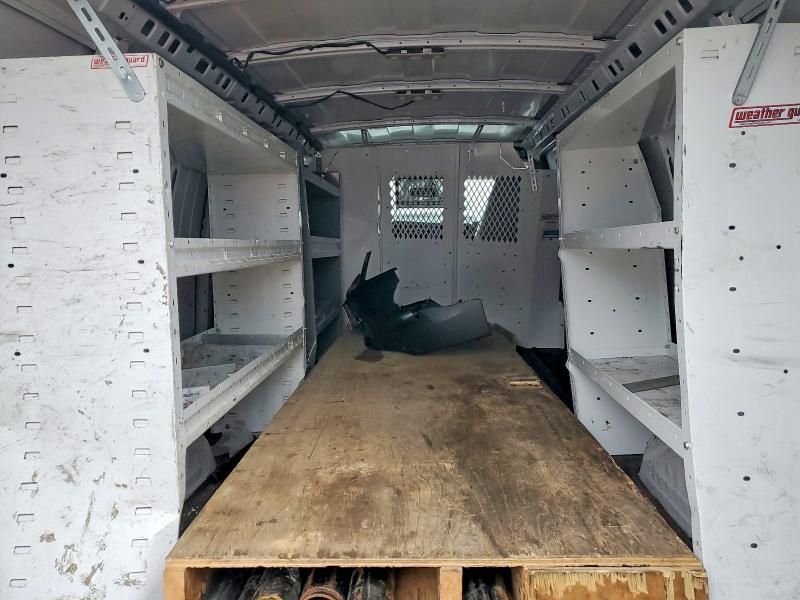 2020 GMC Savana G2500