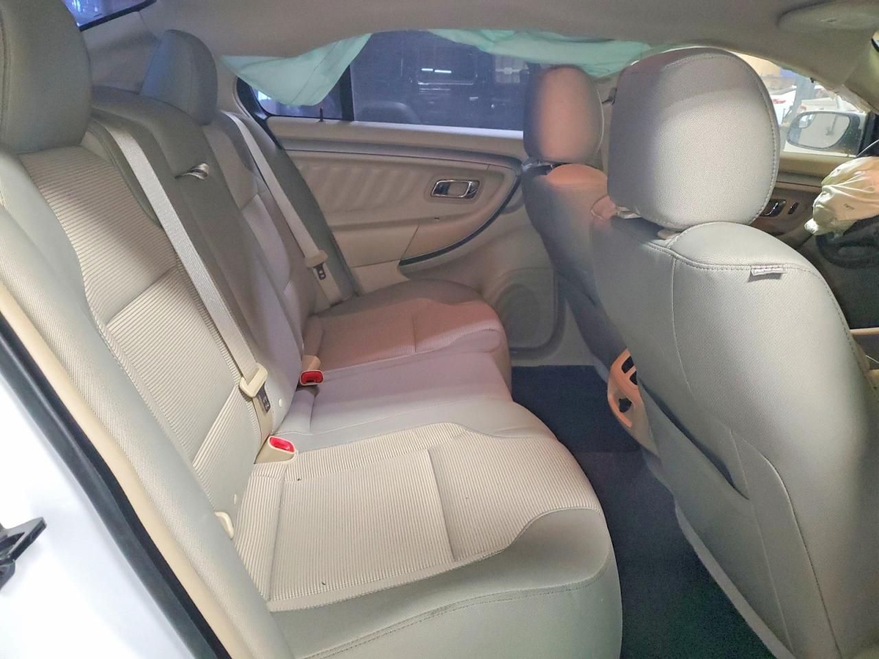 2016 Ford Taurus sel