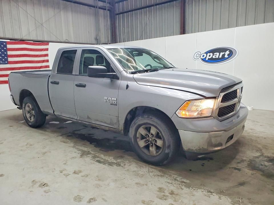 2024 Dodge Ram 1500 Classic slt