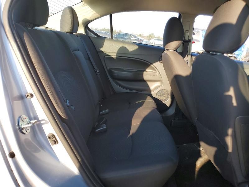 2020 Mitsubishi Mirage G4 es