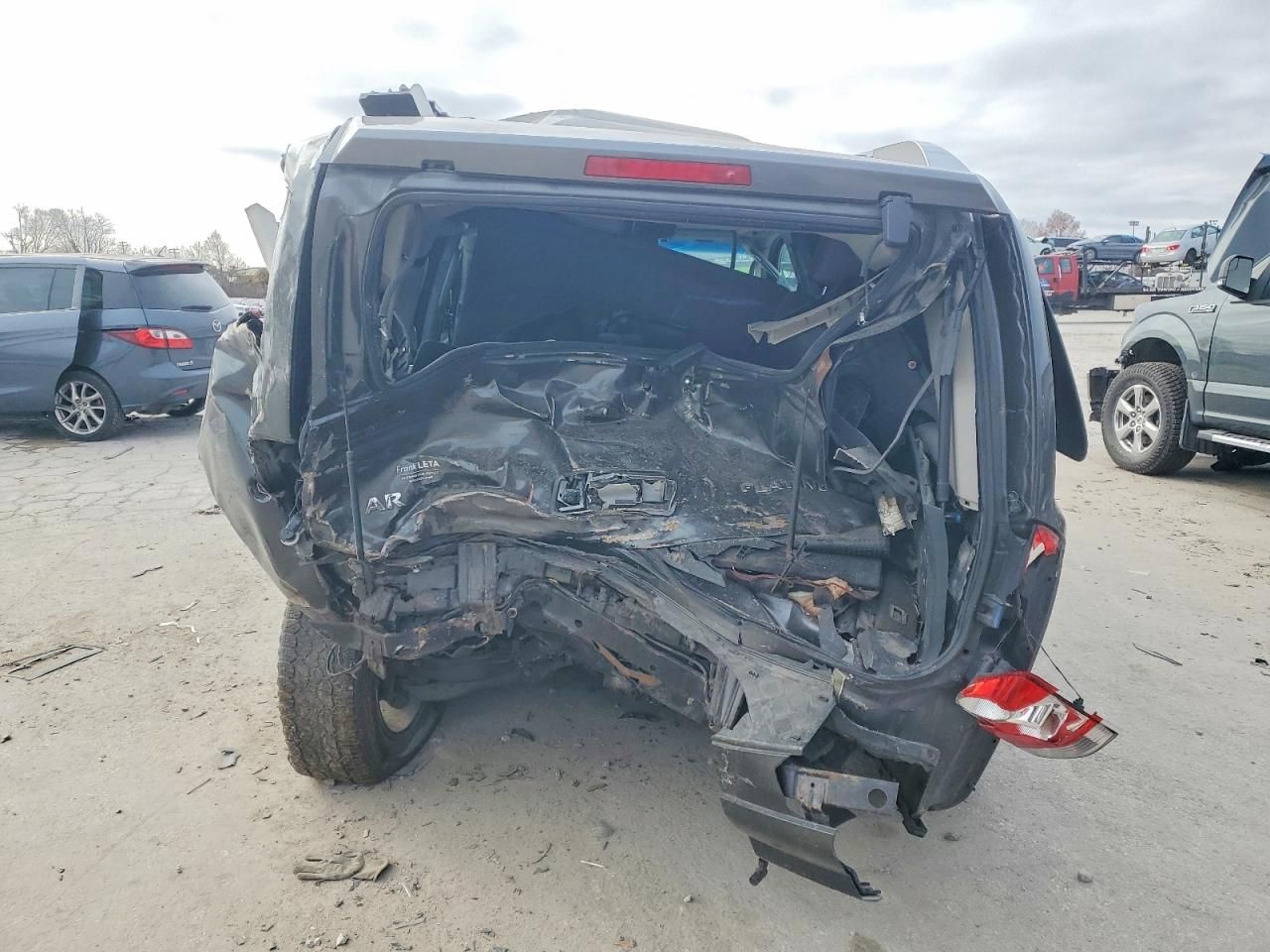 2011 Nissan Armada sv