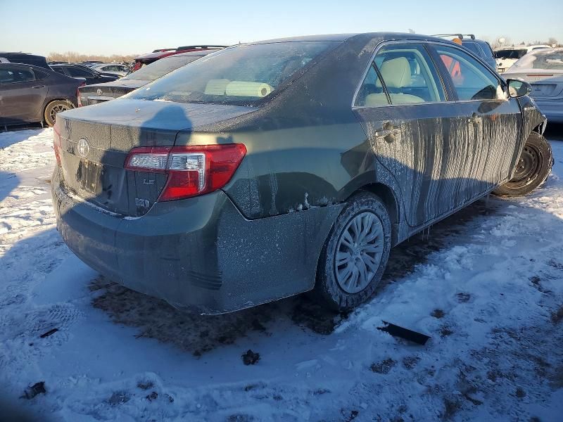 2014 Toyota Camry Hybrid