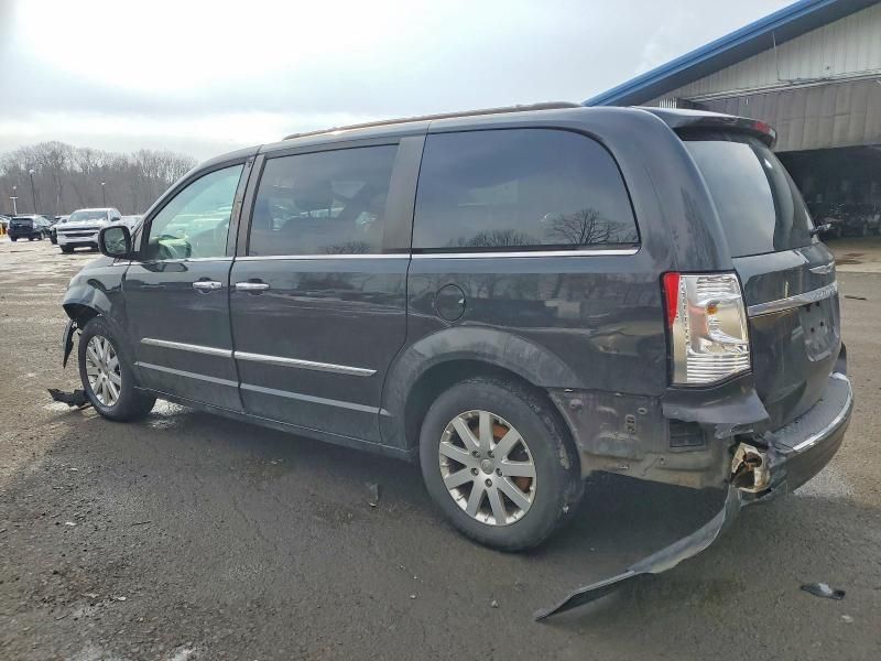 2015 Chrysler Town & Country Touring