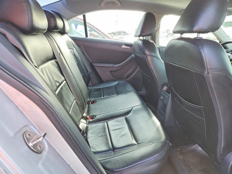 2015 Volkswagen Jetta Base