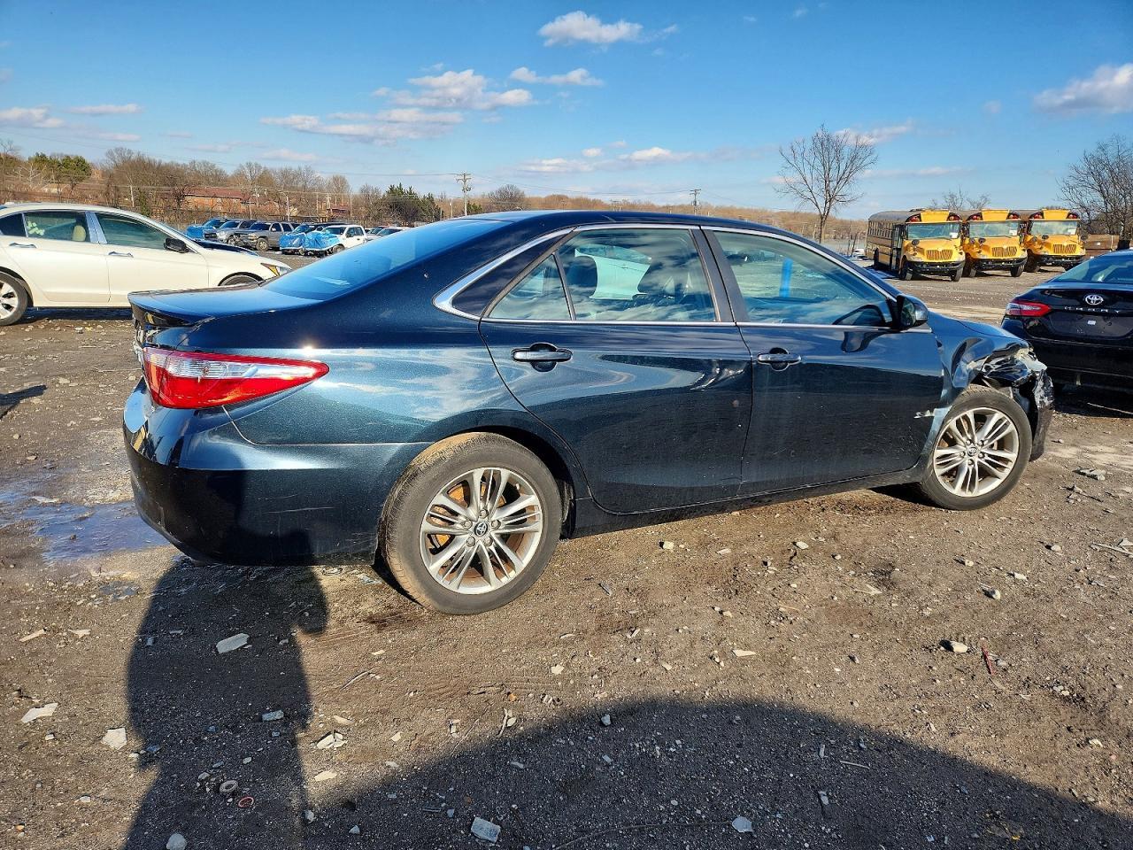2017 Toyota Camry le