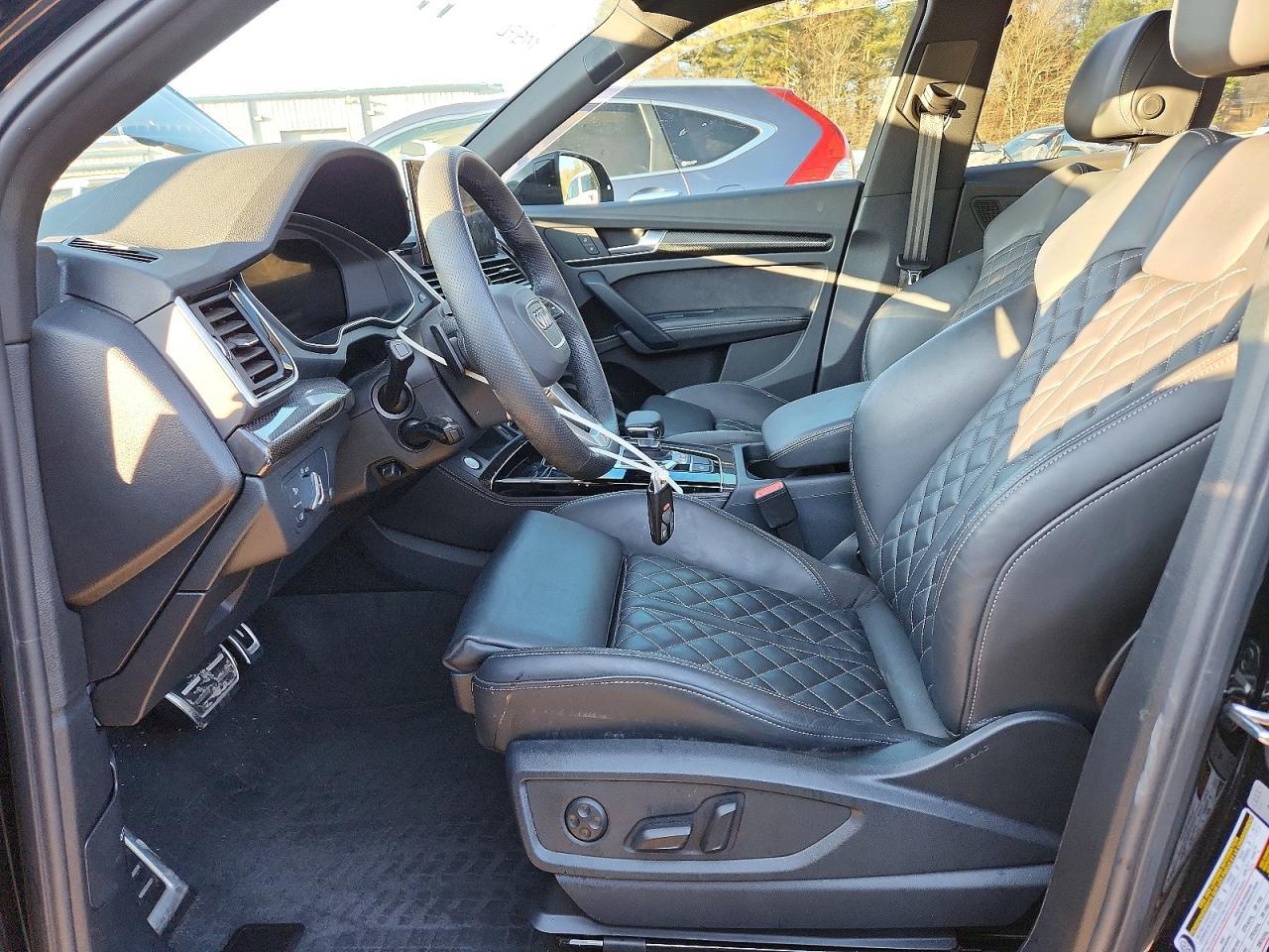 2025 Audi SQ5 Premium Plus