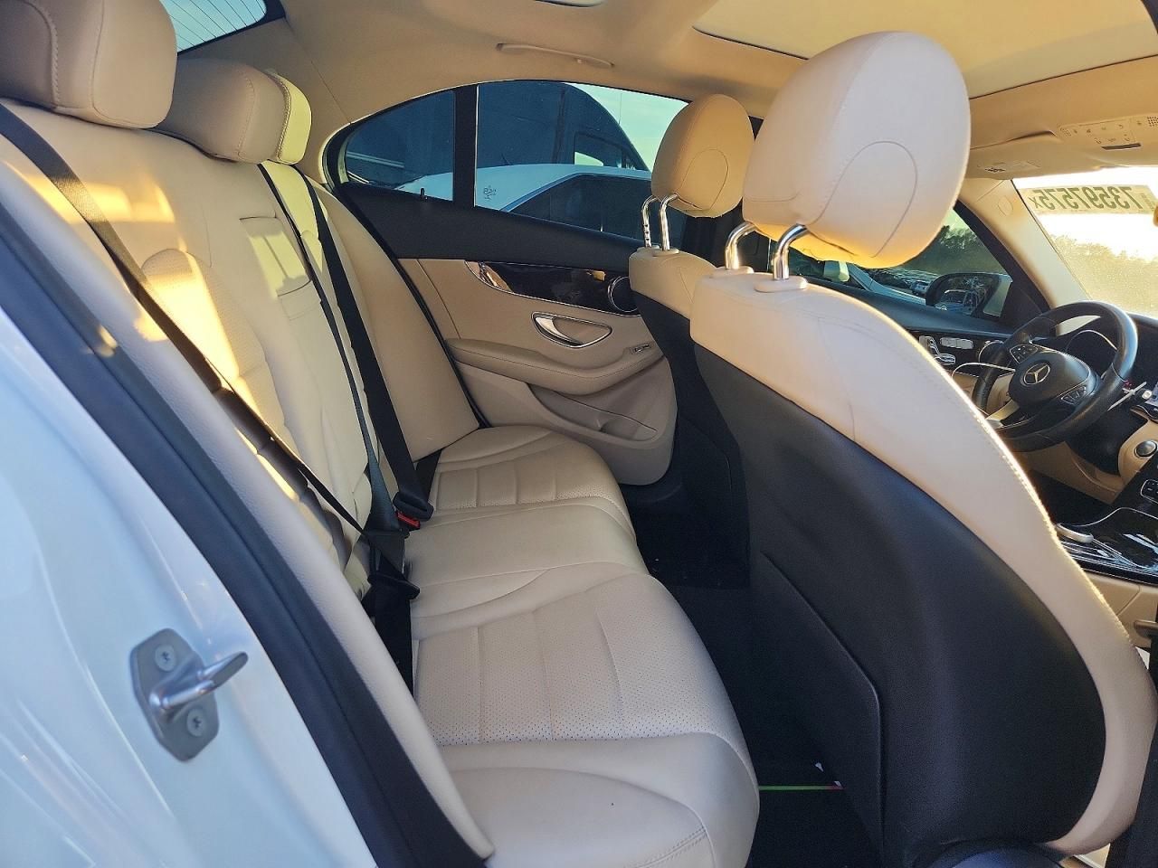 2021 Mercedes-Benz C300