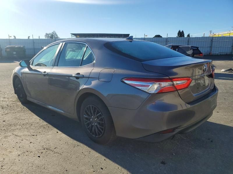 2020 Toyota Camry le