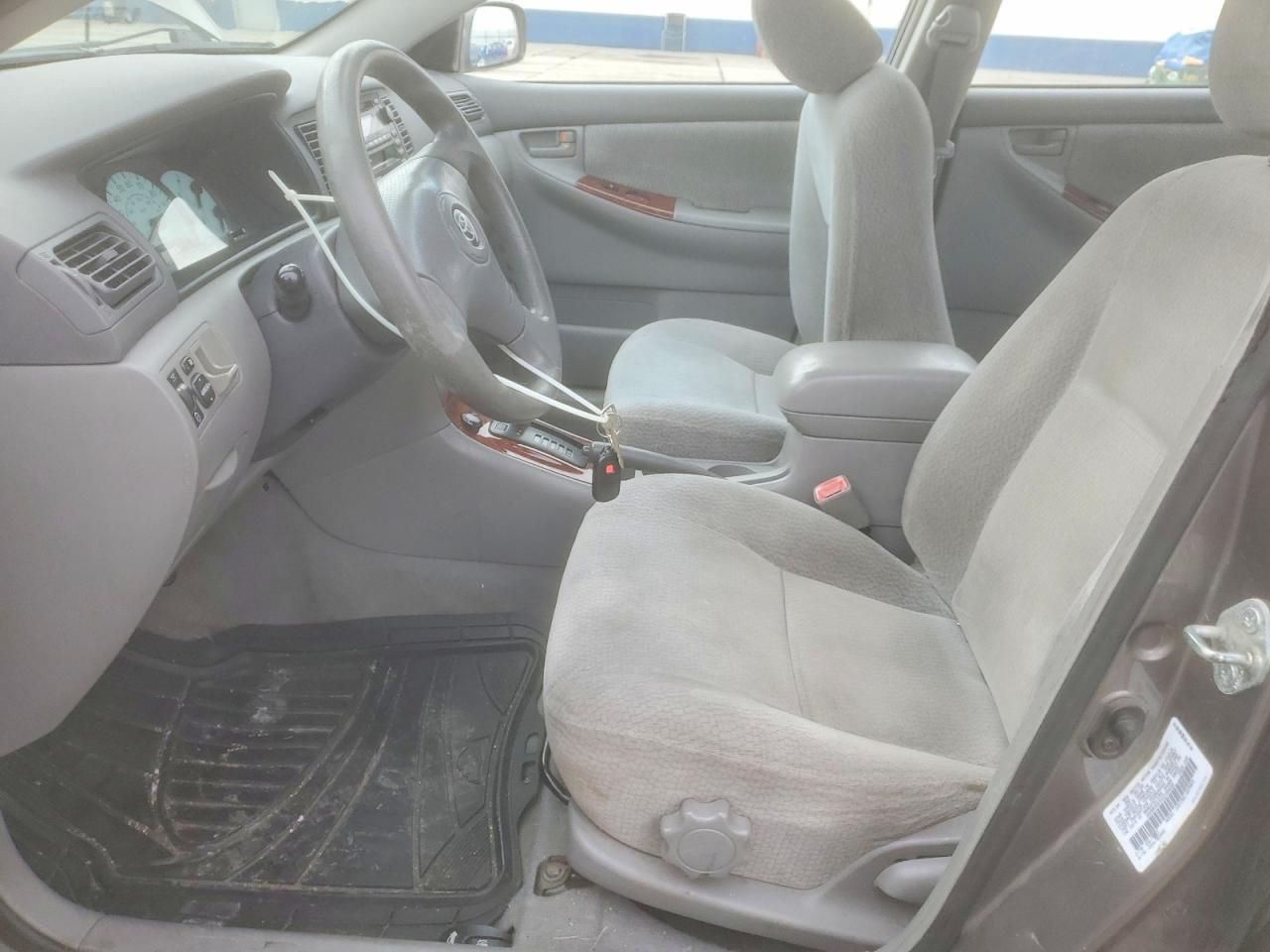 2004 Toyota Corolla ce