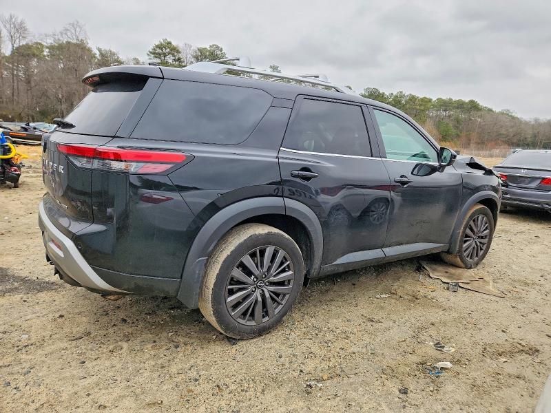 2022 Nissan Pathfinder sl