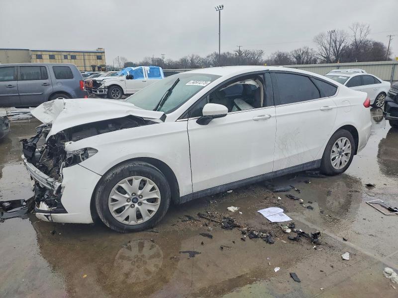 2020 Ford Fusion s