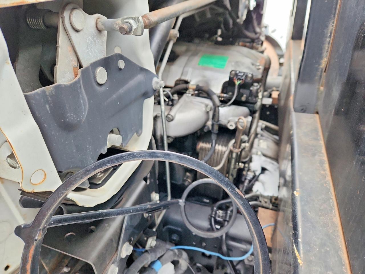 2010 Mitsubishi FE140