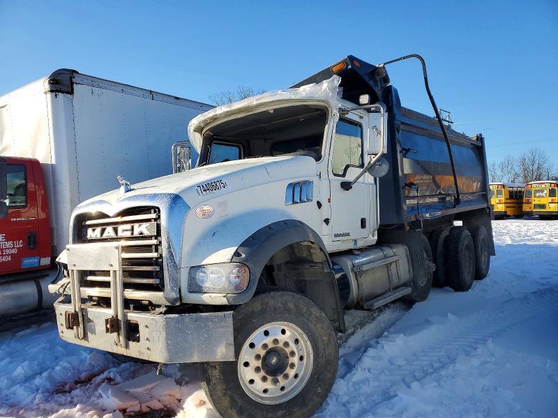 2015 Mack GU (GRANITE)