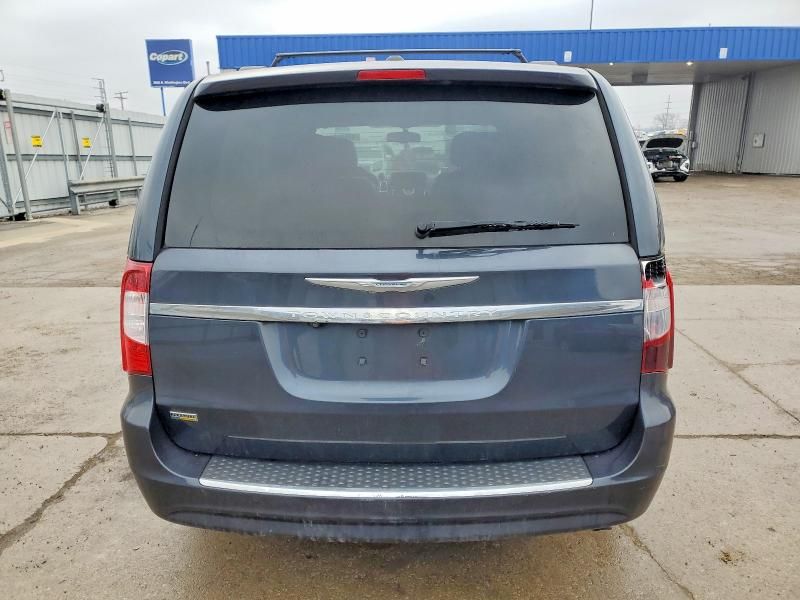 2013 Chrysler Town & Country Touring