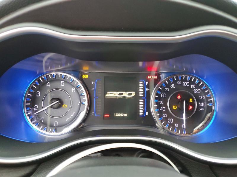 2016 Chrysler 200 Limited