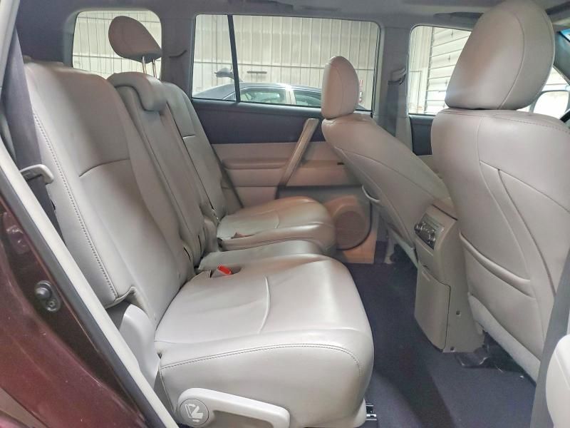 2012 Toyota Highlander Base