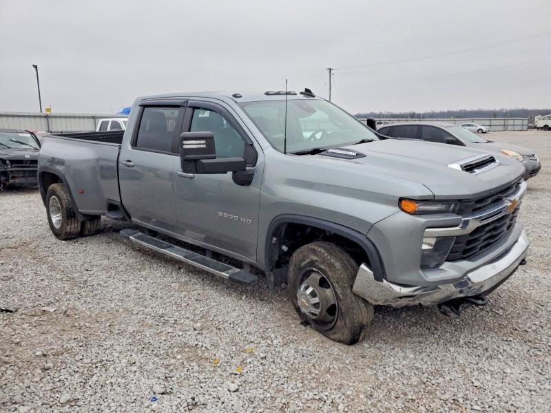 2024 Chev Silverado 3500 hd lt