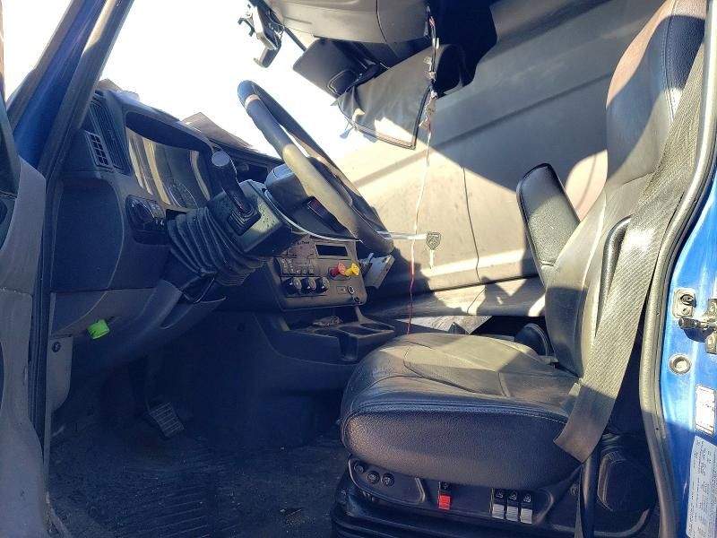 2023 International LT625-Semi Truck