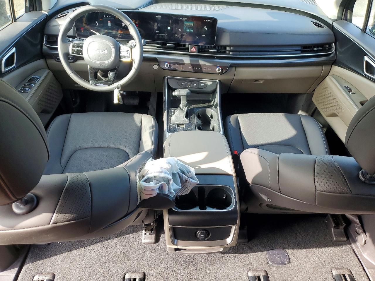 2026 KIA Carnival lx