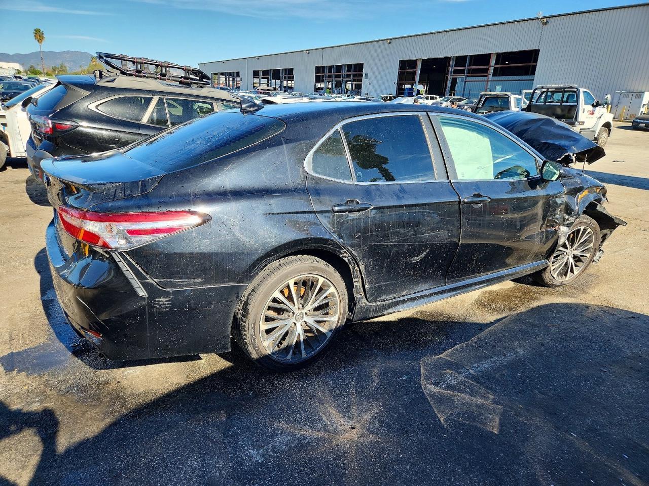 2020 Toyota Camry se