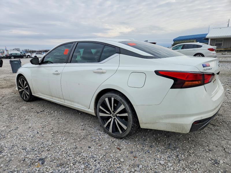 2020 Nissan Altima sr