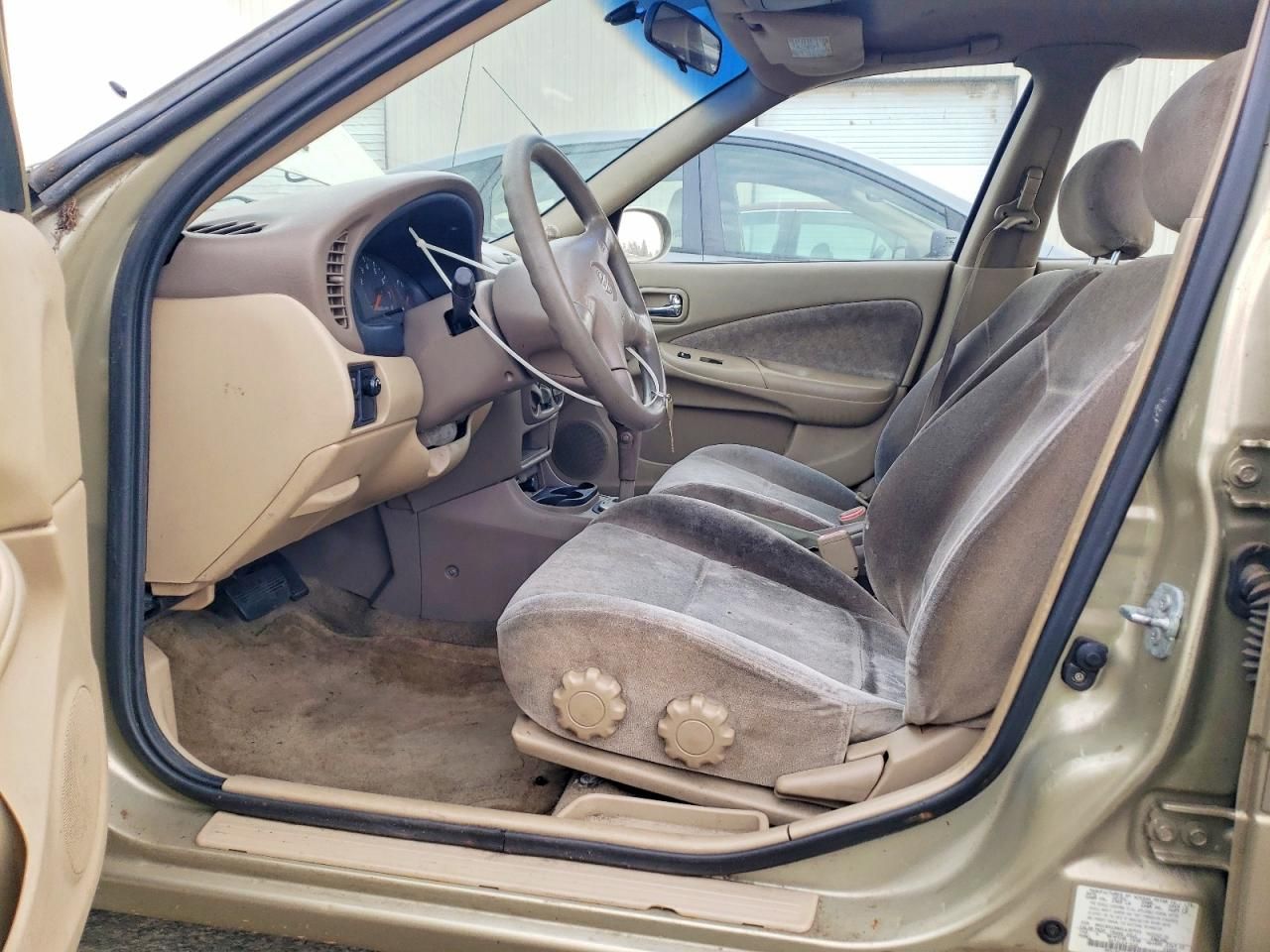 2002 Nissan Sentra xe